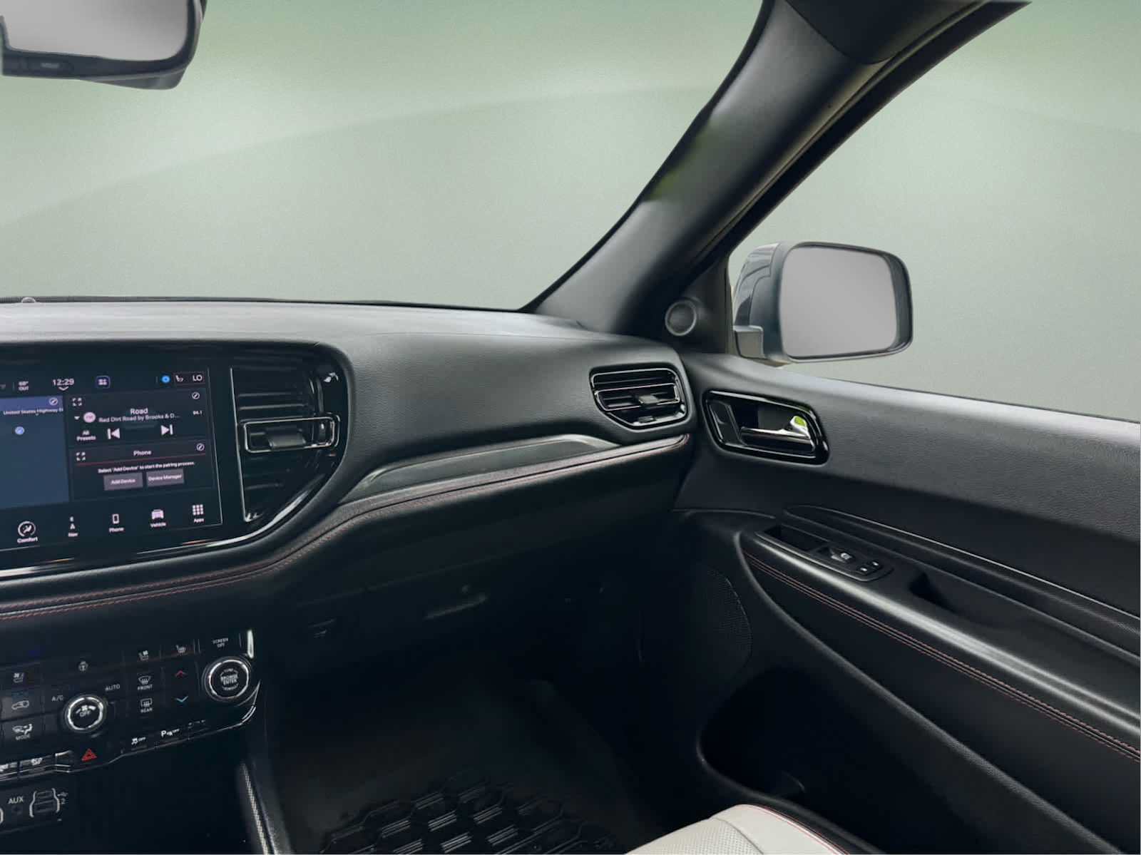 Used 2023 Dodge Durango GT AWD/4WD image 31
