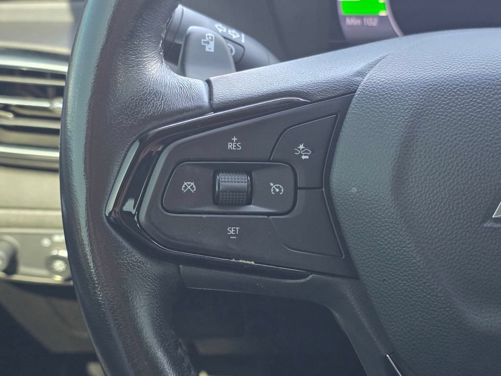 Used 2022 Chevrolet Bolt EUV LT w/ Convenience Package FWD image 35