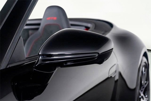 Used 2025 Porsche 911 Carrera GTS image 40