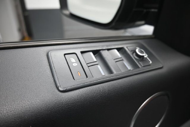 Used 2017 Land Rover Range Rover Sport AWD/4WD image 22