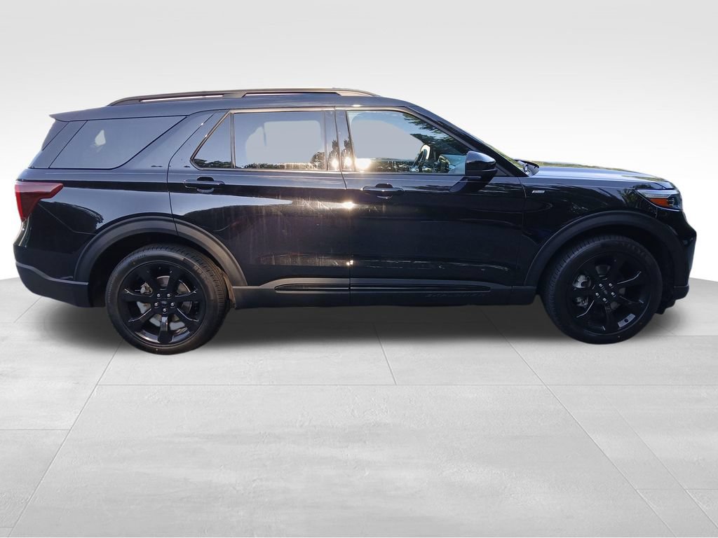 Used 2023 Ford Explorer ST-Line w/ Class IV Trailer Tow Package AWD/4WD image 7
