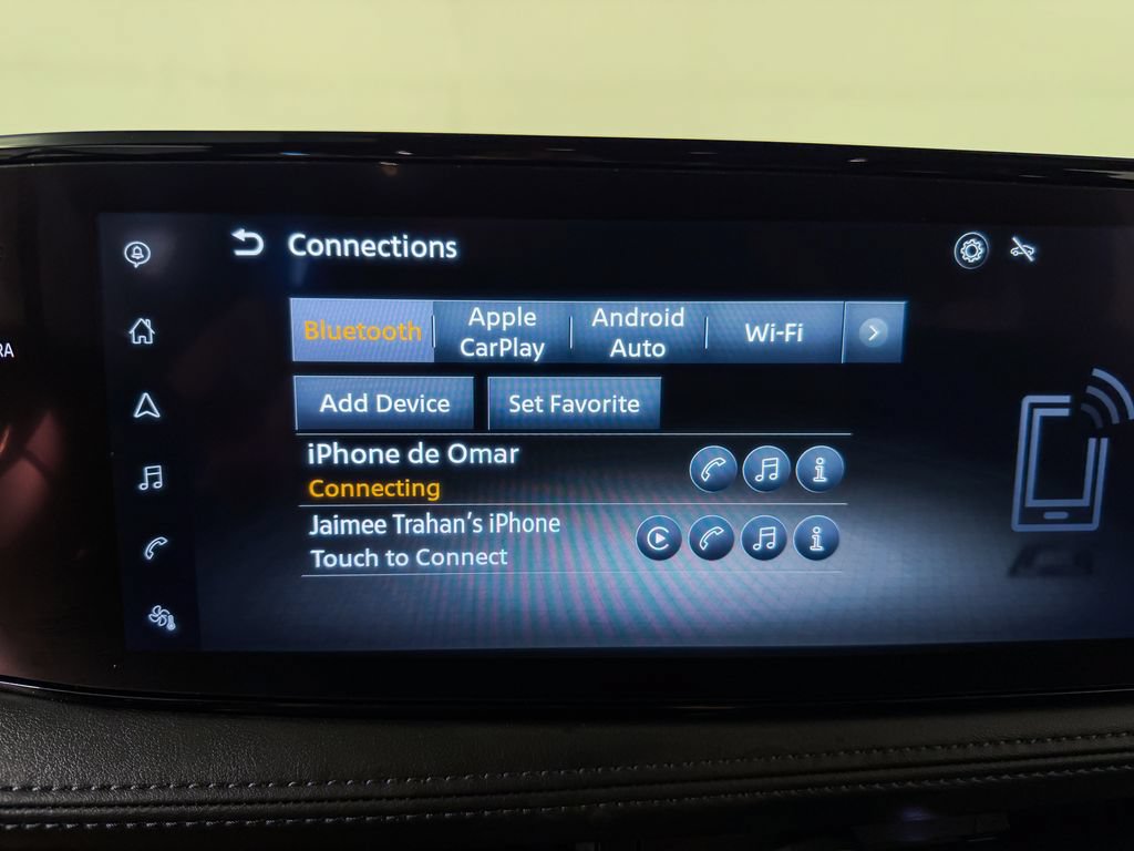 Certified 2023 Nissan Ariya AWD image 31