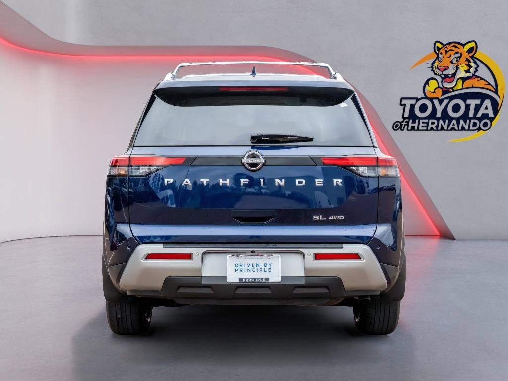 Used 2024 Nissan Pathfinder SL image 6