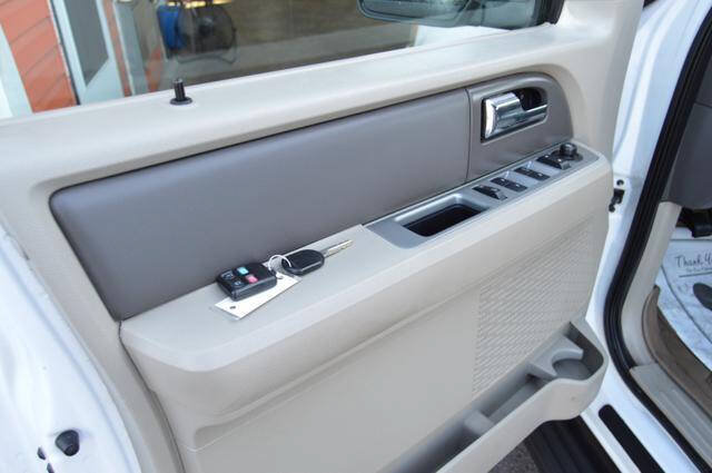 Used 2010 Ford Expedition XLT AWD/4WD image 53