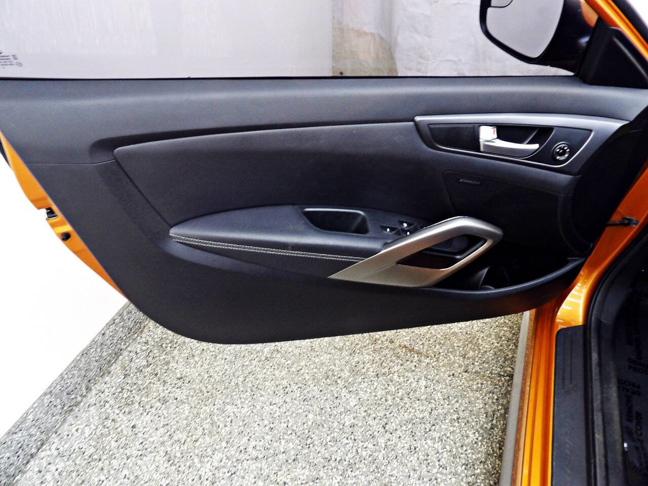 Used 2016 Hyundai Veloster Turbo image 7