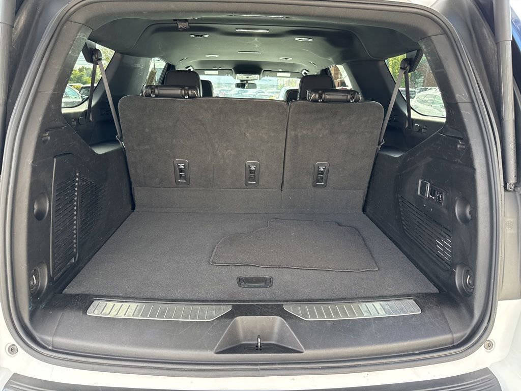 Used 2023 Chevrolet Suburban Premier image 42