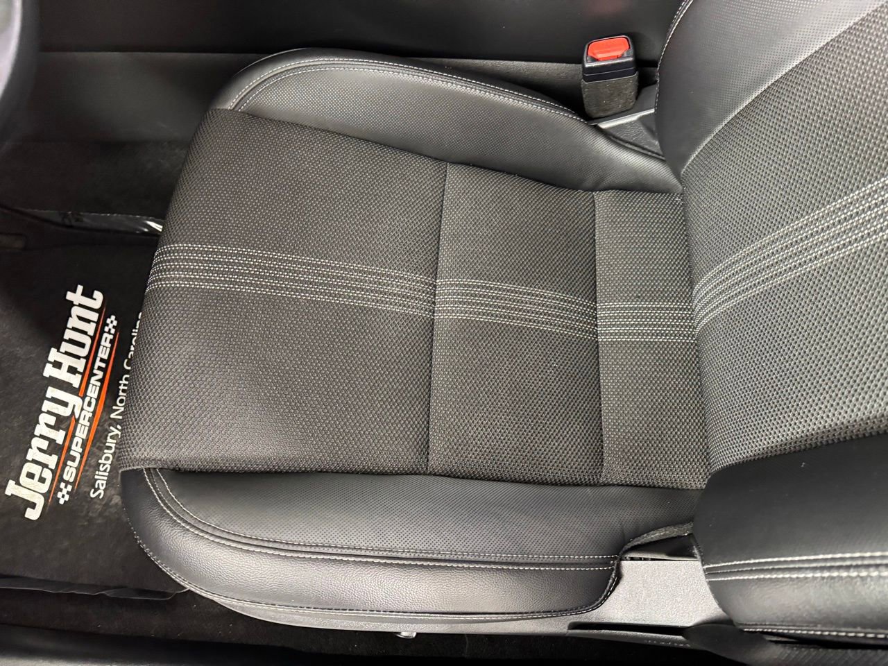 Used 2025 MAZDA CX-50 AWD 2.5 S w/ Preferred Package image 12