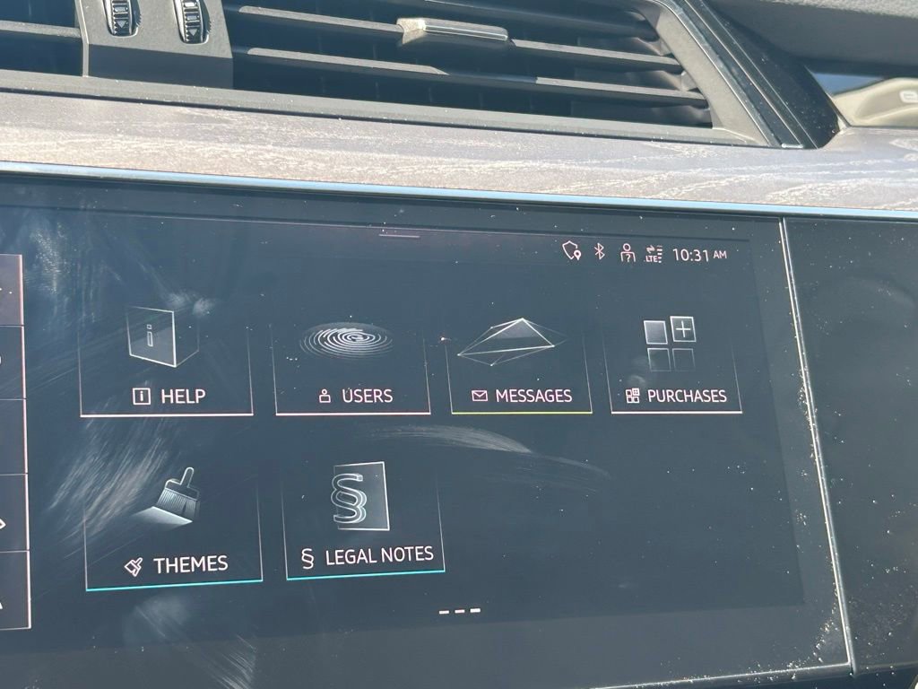 Used 2024 Audi Q8 e-tron Premium Plus w/ Premium Plus Package AWD/4WD image 17