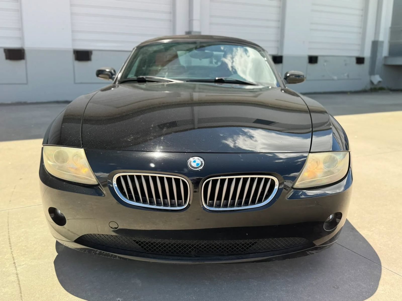 Used 2005 BMW Z4 3.0i RWD image 3