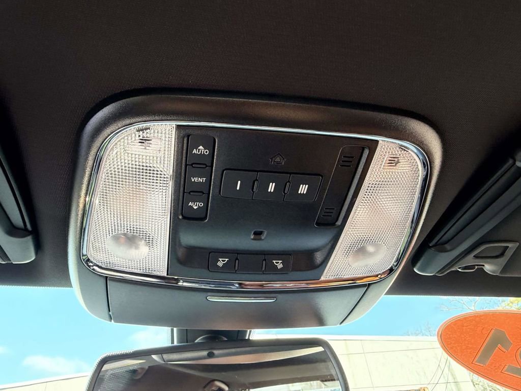 Used 2021 Dodge Charger SRT Hellcat image 36