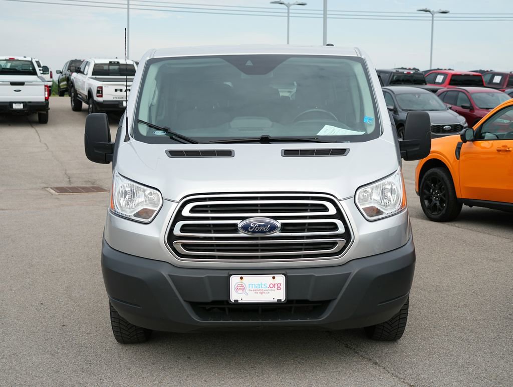 Used 2017 Ford Transit 350 XLT RWD image 2