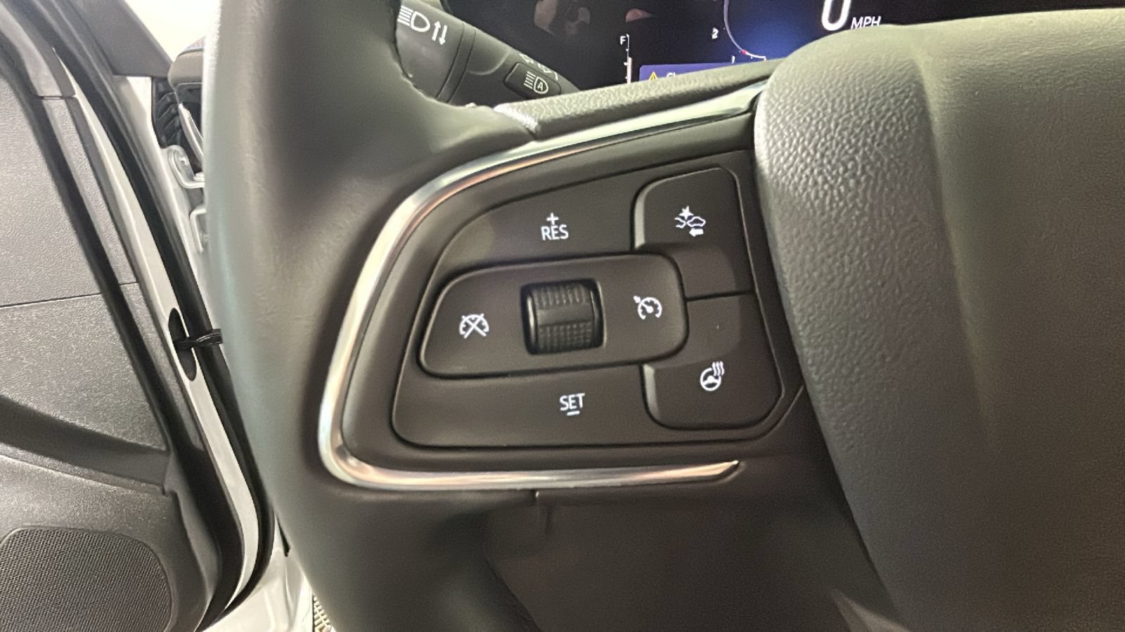Used 2024 Buick Envista Sport Touring w/ Convenience I Package FWD image 19