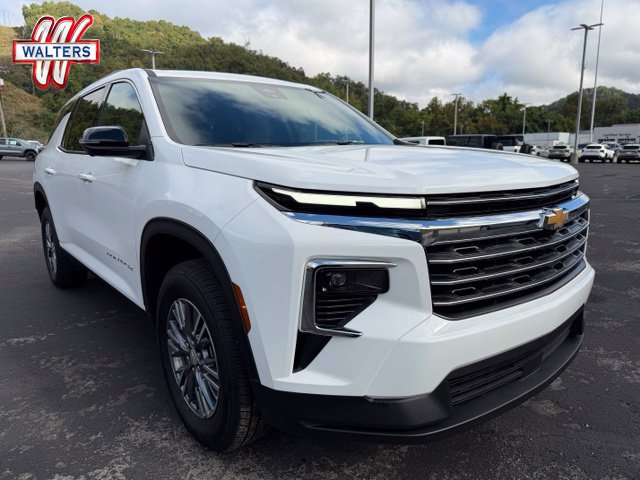 Used 2026 Chevrolet Traverse LT w/ Driver Confidence Package