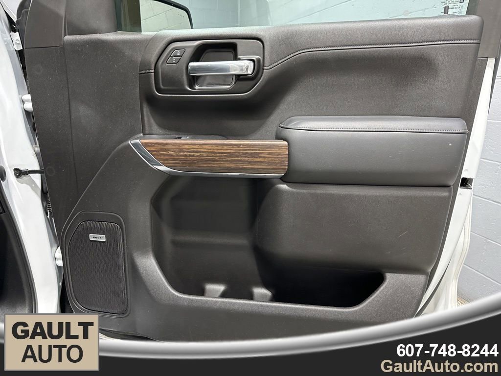 Used 2019 Chevrolet Silverado 1500 High Country w/ Technology Package image 17