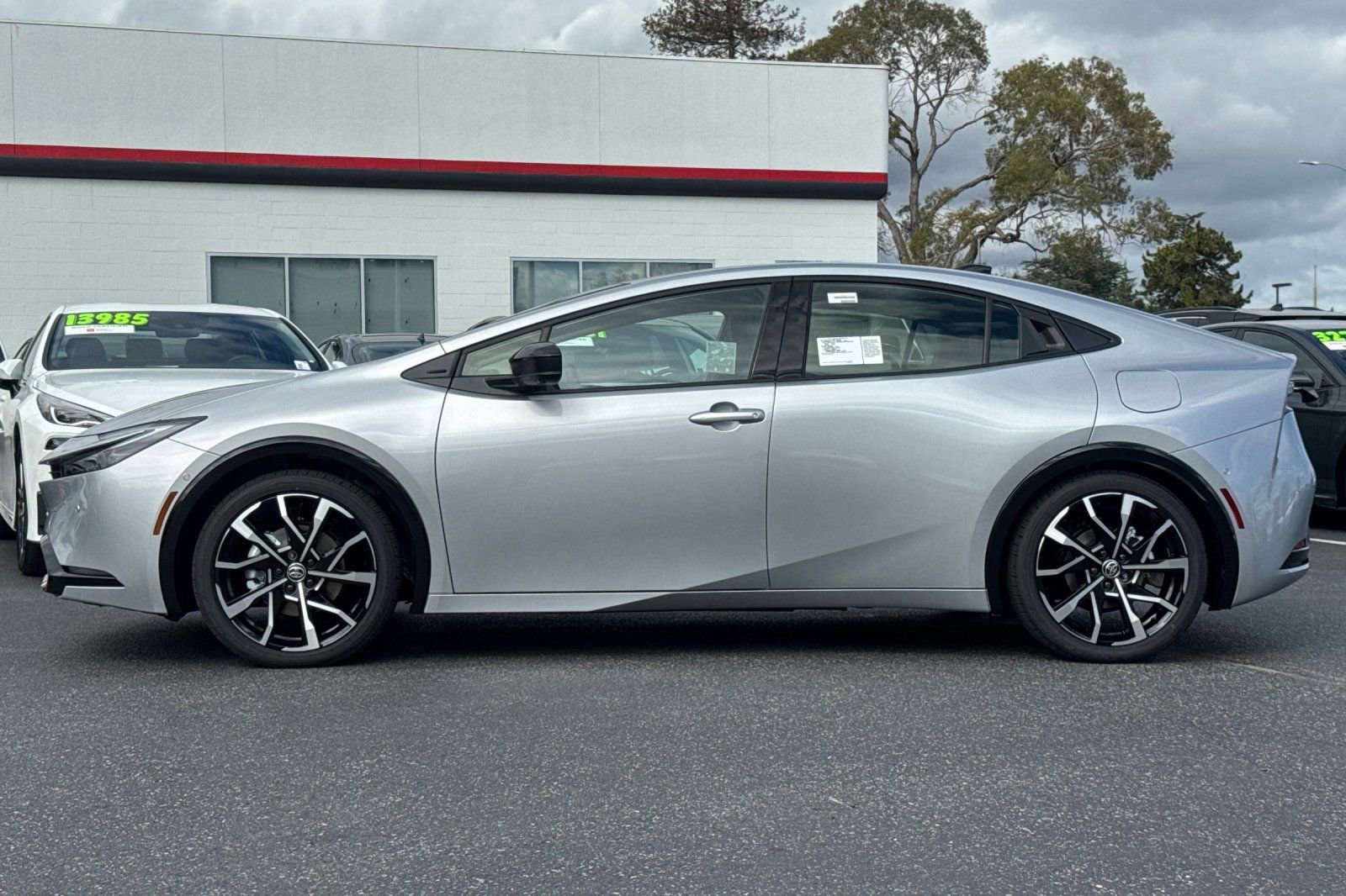 New 2026 Toyota Prius Plug-In Hybrid image 6