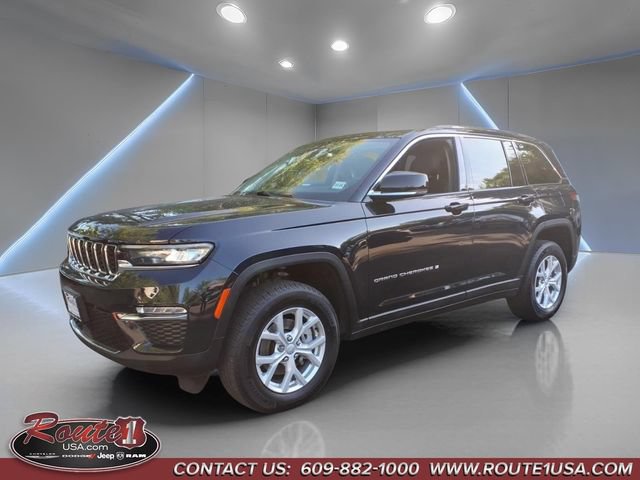 Used 2023 Jeep Grand Cherokee Limited AWD/4WD image 8