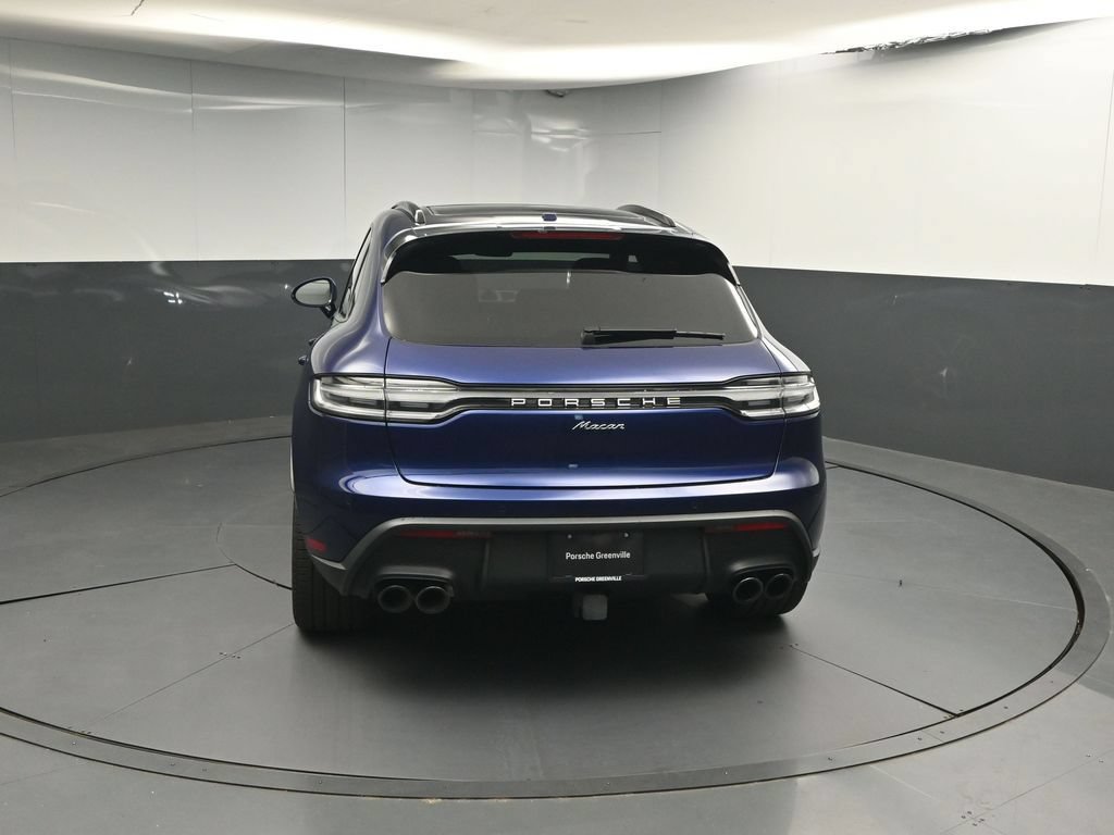 Used 2025 Porsche Macan AWD/4WD image 24
