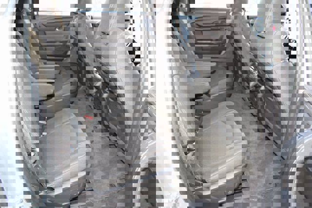 Used 2015 GMC Acadia SLE image 17