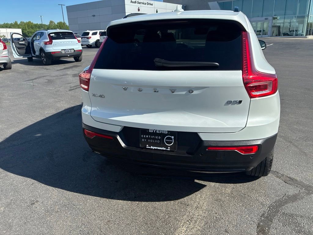 Used 2026 Volvo XC40 B5 Plus AWD/4WD image 4