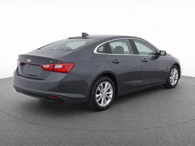 Used 2017 Chevrolet Malibu LT FWD image 4