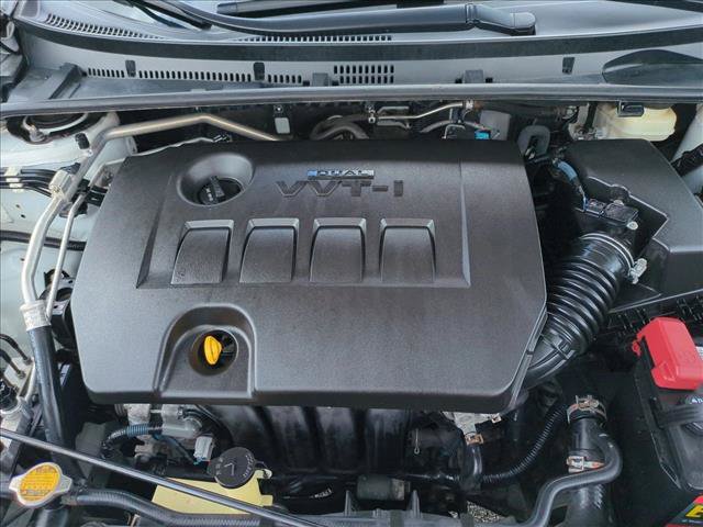Used 2015 Toyota Corolla LE FWD image 21