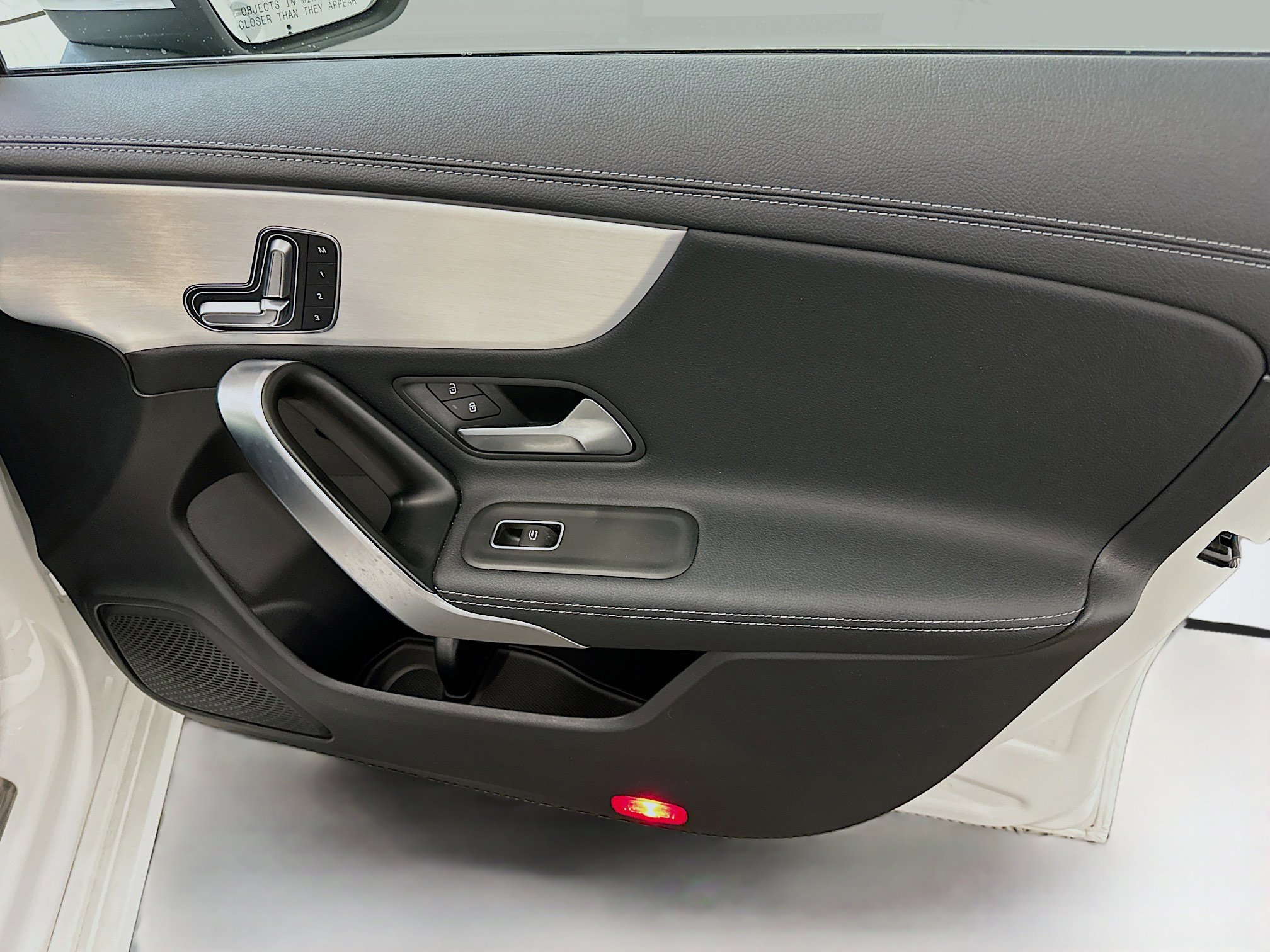 Used 2025 Mercedes-Benz CLA 250 4MATIC image 33