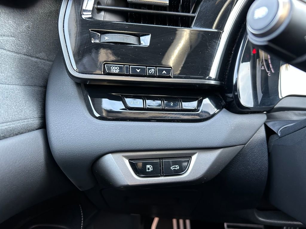 Used 2023 Lexus RX 500h F Sport w/ Cold Area Package image 19