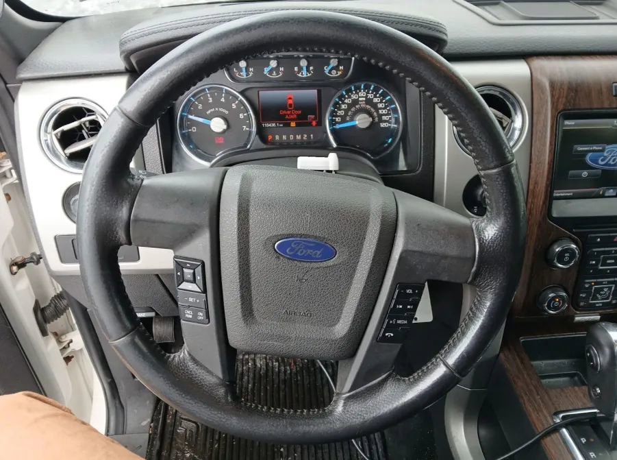 Used 2013 Ford F150 Lariat w/ Luxury Equipment Group AWD/4WD image 4