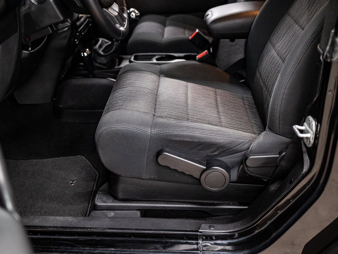 Used 2012 Jeep Wrangler Sport image 29