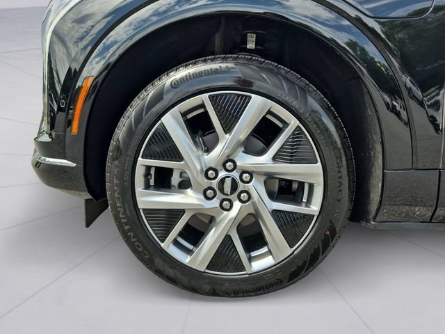 Used 2026 Cadillac Optiq Luxury 1 w/ LPO, Floor Liner Package RWD image 9
