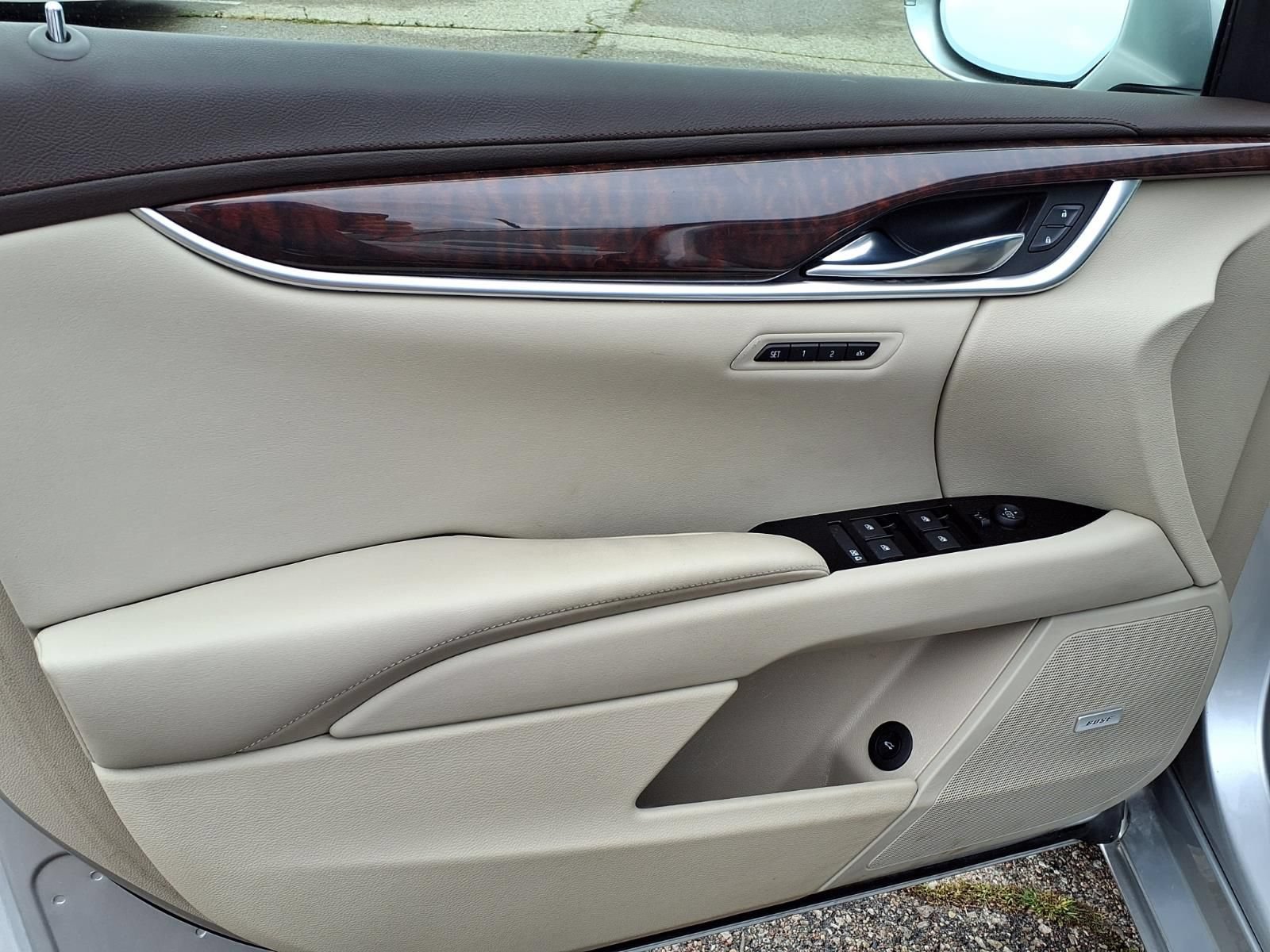 Used 2014 Cadillac XTS Luxury w/ Driver Awareness Package AWD/4WD image 13