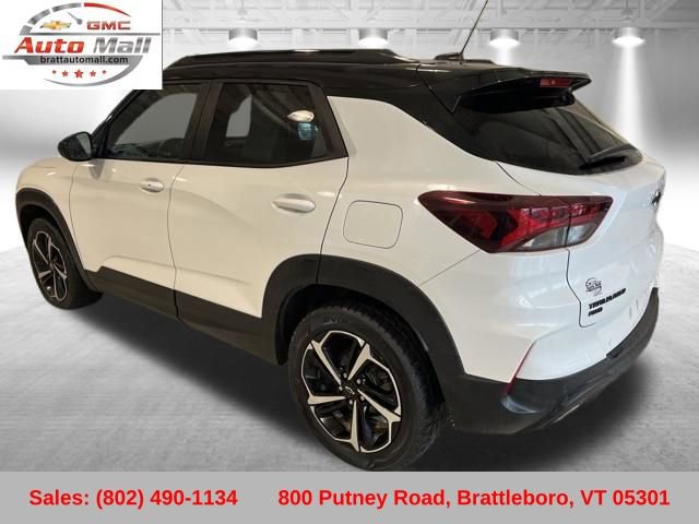 Used 2021 Chevrolet TrailBlazer RS w/ Sun and Liftgate Package image 3