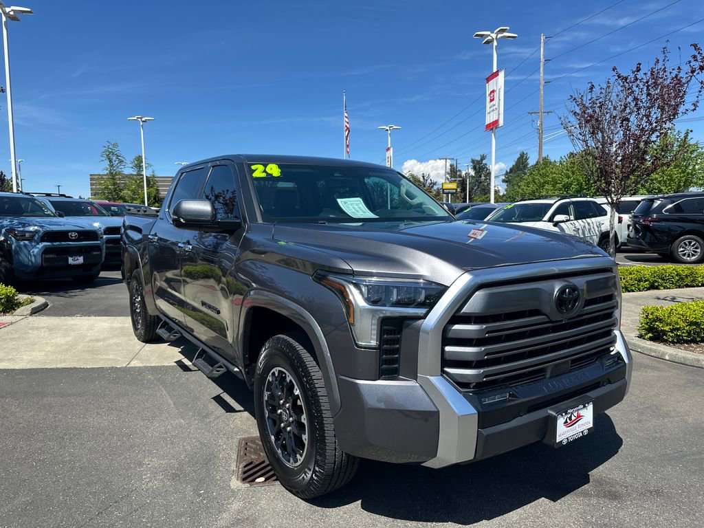 Used 2024 Toyota Tundra Limited AWD/4WD image 7