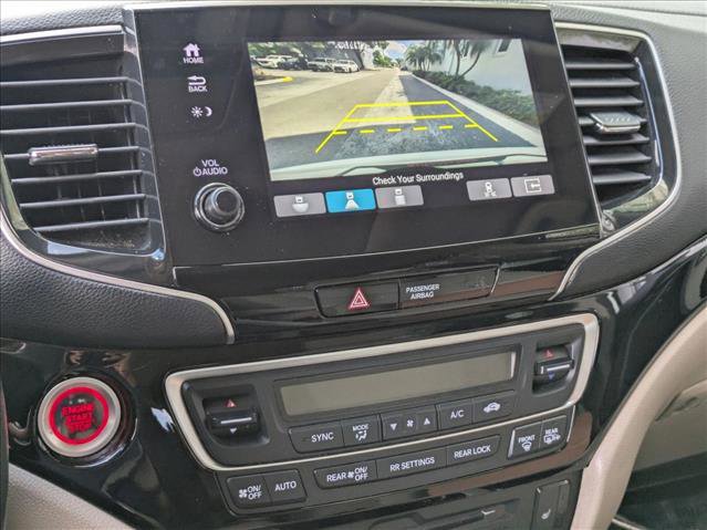Used 2021 Honda Pilot Touring image 13