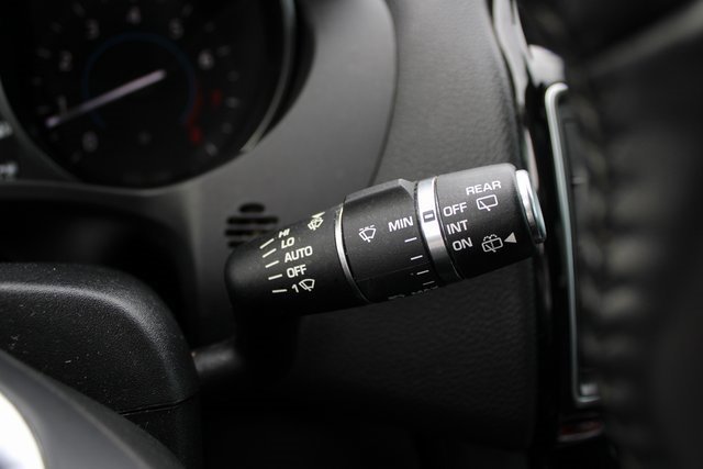 Used 2018 Jaguar F-PACE Prestige image 20