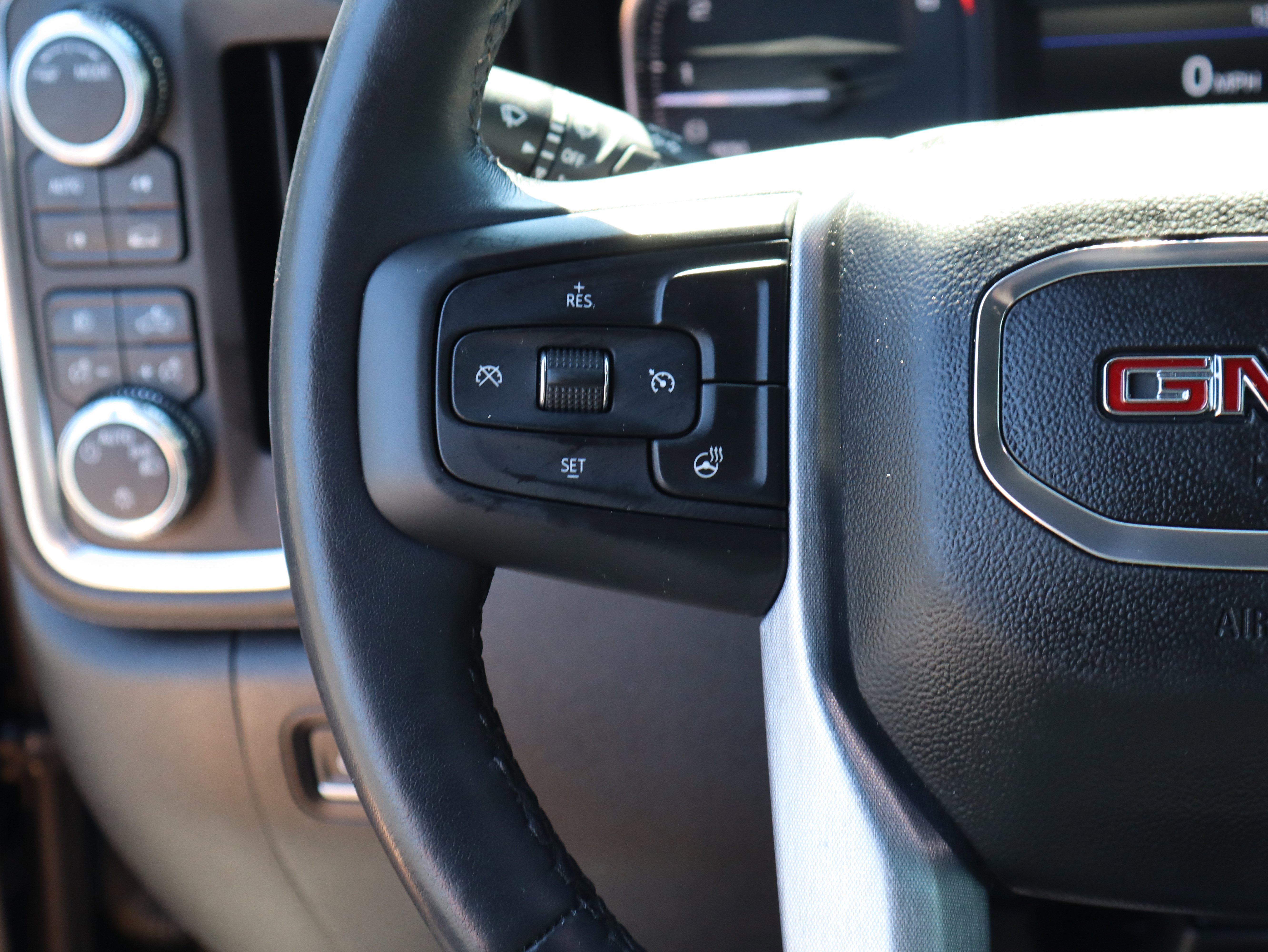 Used 2022 GMC Sierra 1500 Elevation image 24