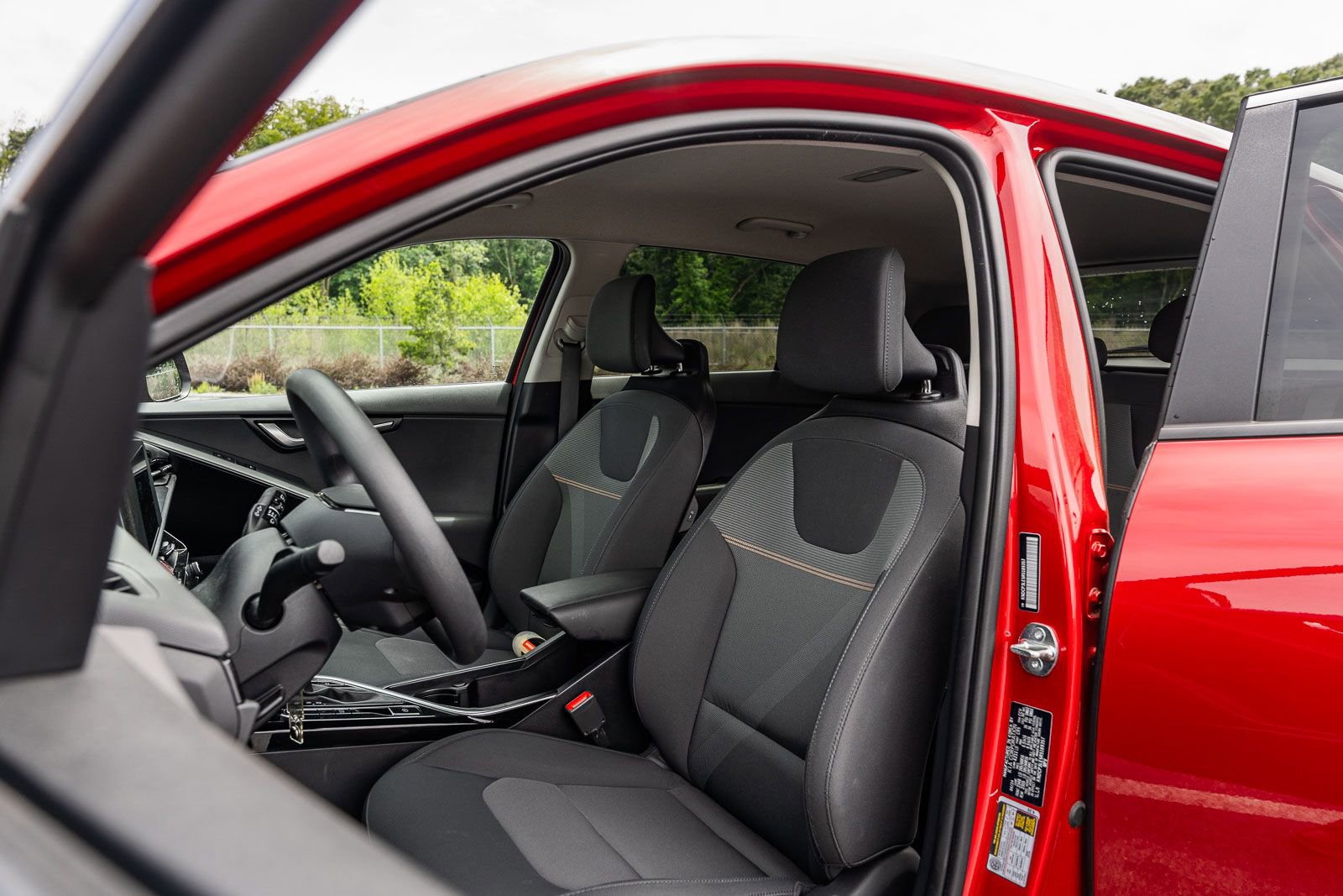 Used 2024 Kia Niro LX FWD image 19