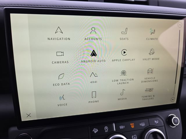 New 2026 Land Rover Defender 130 X-Dynamic SE image 16