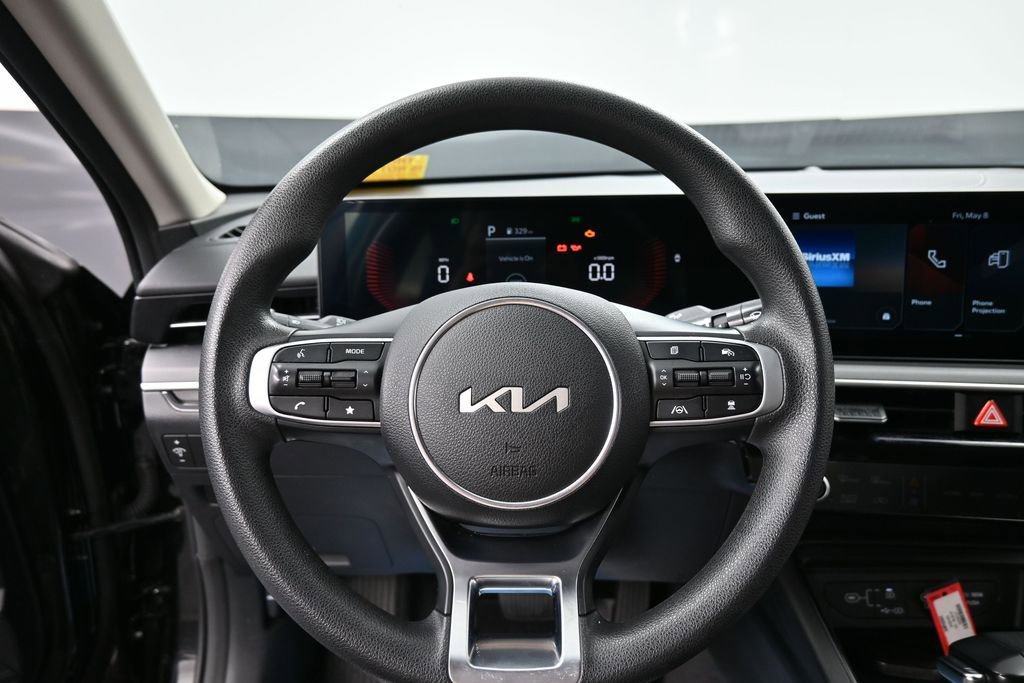 Used 2025 Kia K5 LXS FWD image 30