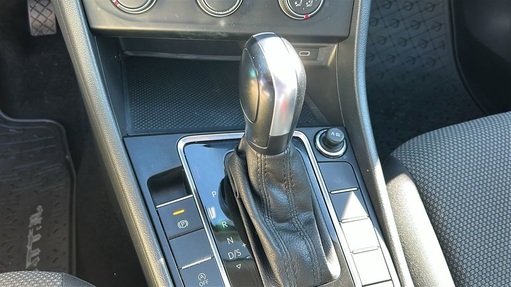 Used 2020 Volkswagen Jetta S FWD image 17