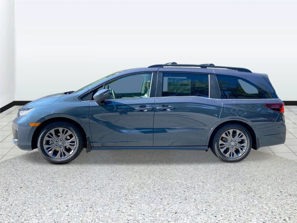 New 2026 Honda Odyssey Touring image 4