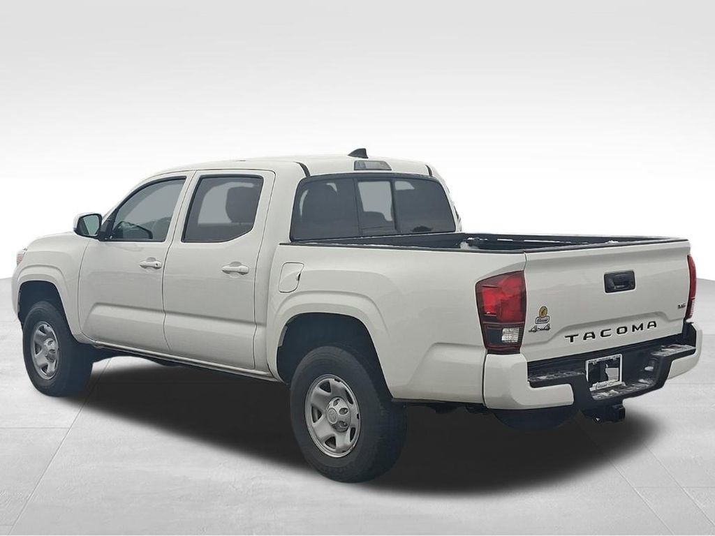 Used 2022 Toyota Tacoma SR image 9