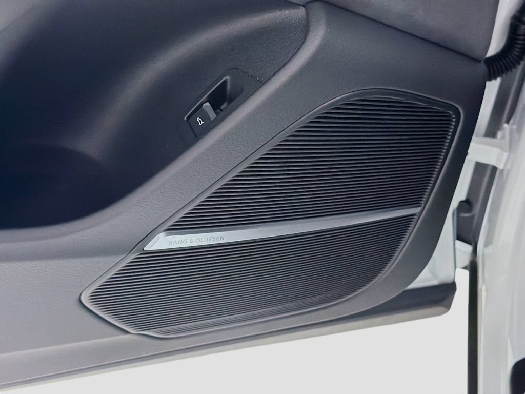New 2026 Audi SQ8 Prestige AWD/4WD image 19