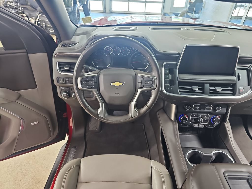 Used 2021 Chevrolet Tahoe LT w/ Luxury Package AWD/4WD image 23