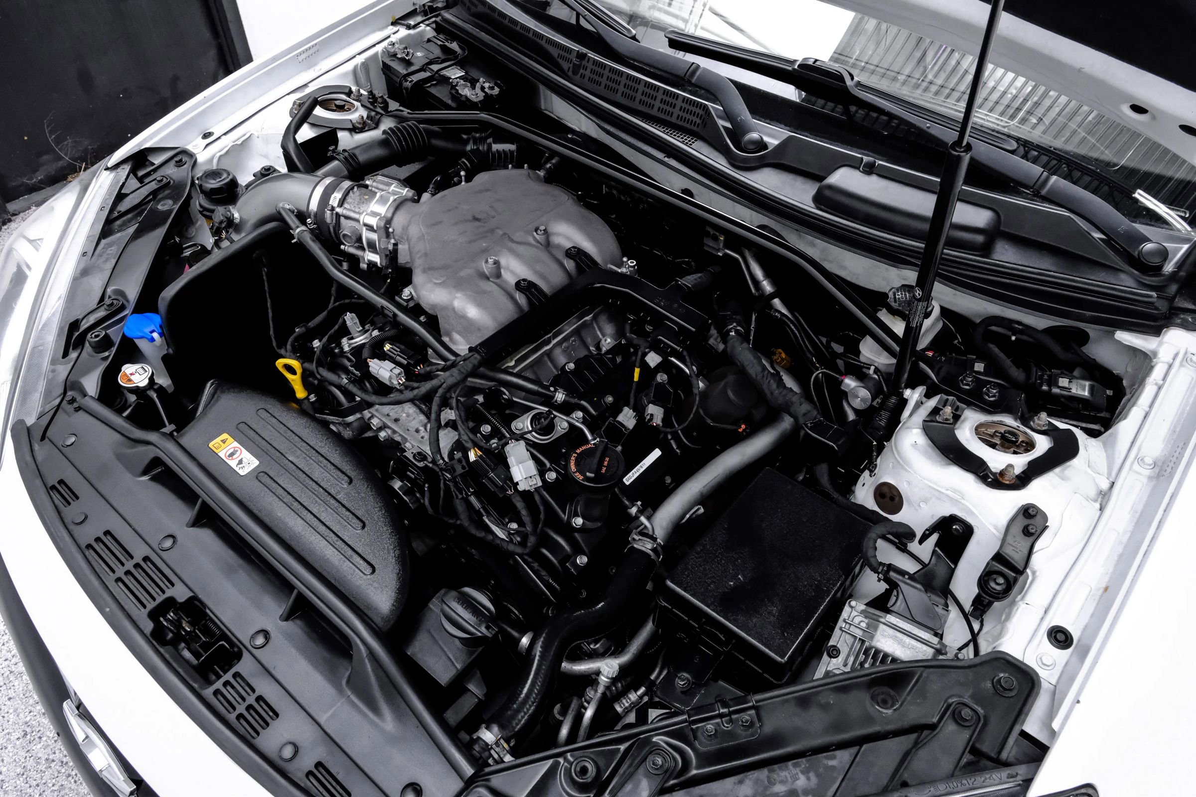 Used 2016 Hyundai Genesis Coupe 3.8 image 51