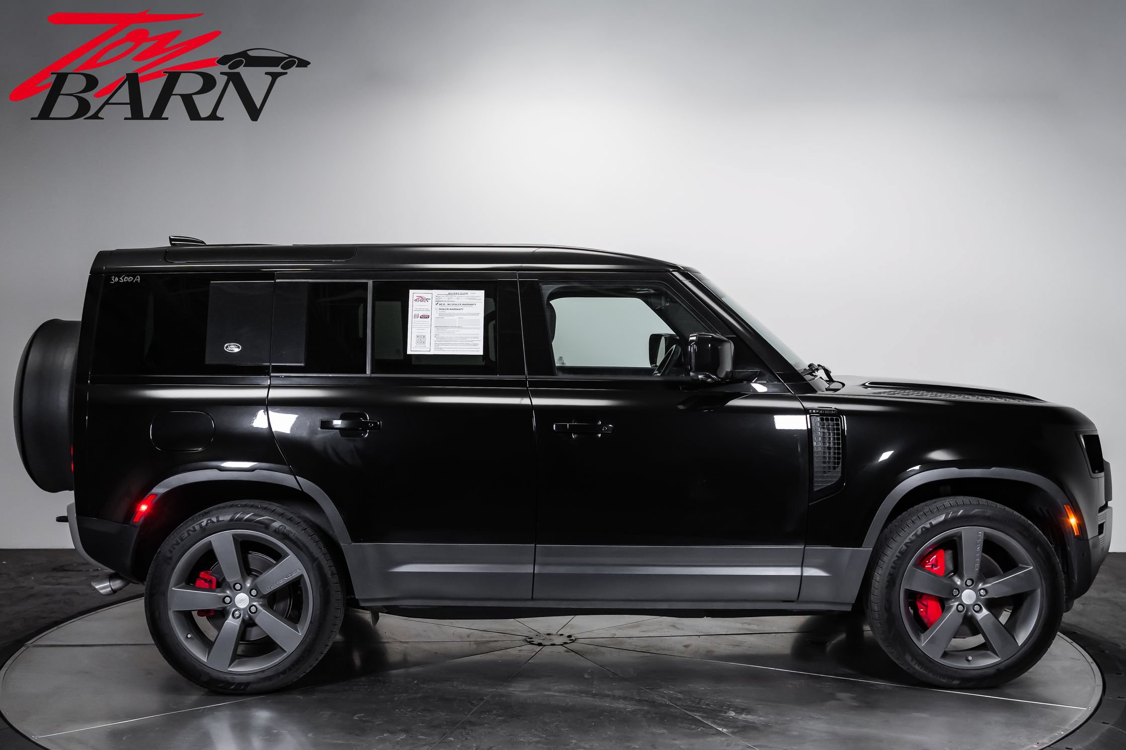 Used 2024 Land Rover Defender 110 SE AWD/4WD image 6