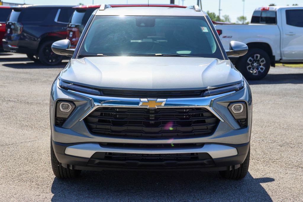 New 2026 Chevrolet TrailBlazer LT w/ Convenience Package AWD/4WD image 2