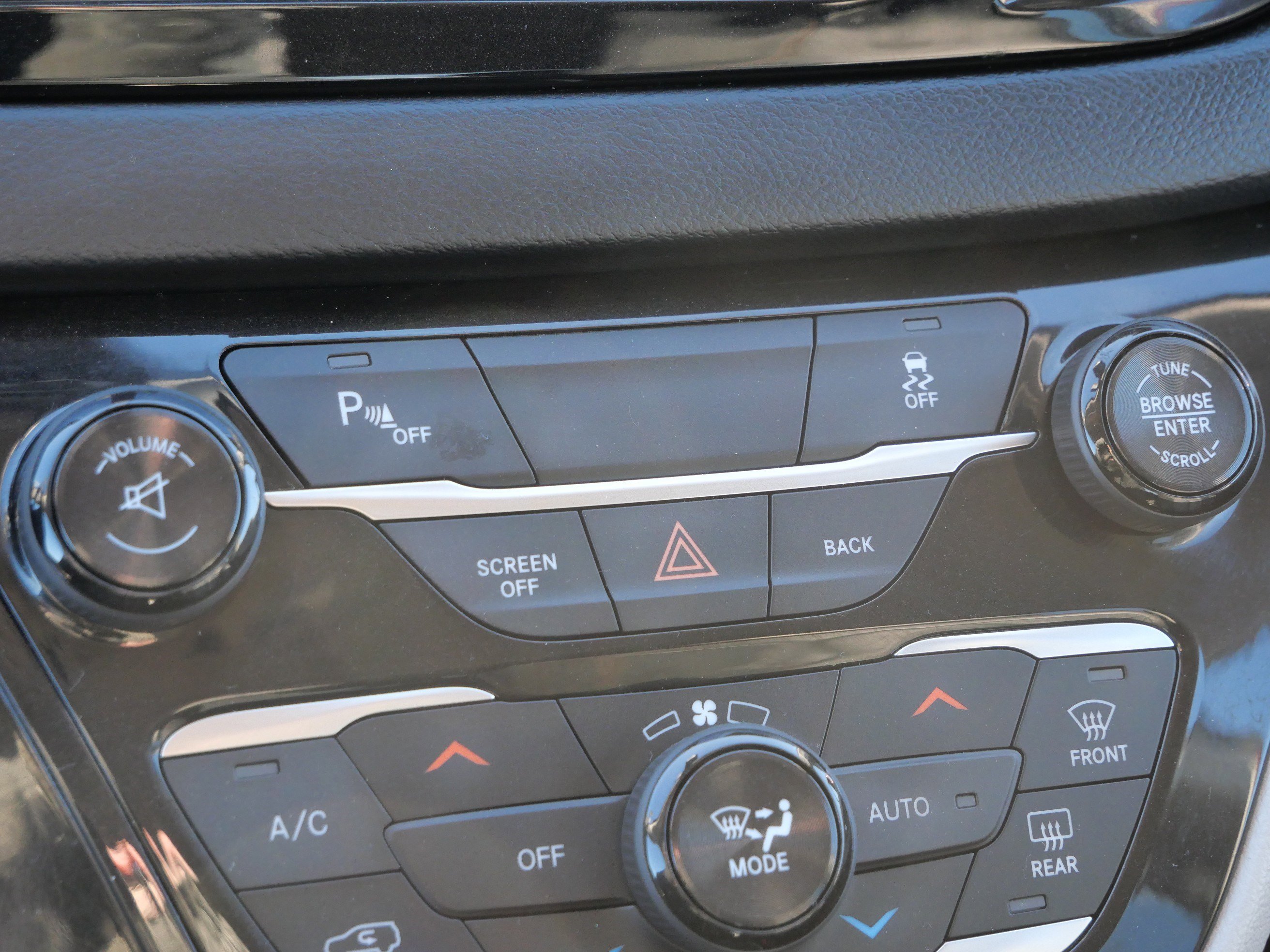 Used 2017 Chrysler Pacifica Touring-L image 30