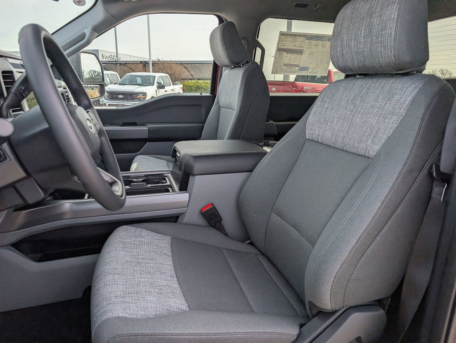 New 2026 Ford F250 XLT w/ FX4 Off-Road Package image 19