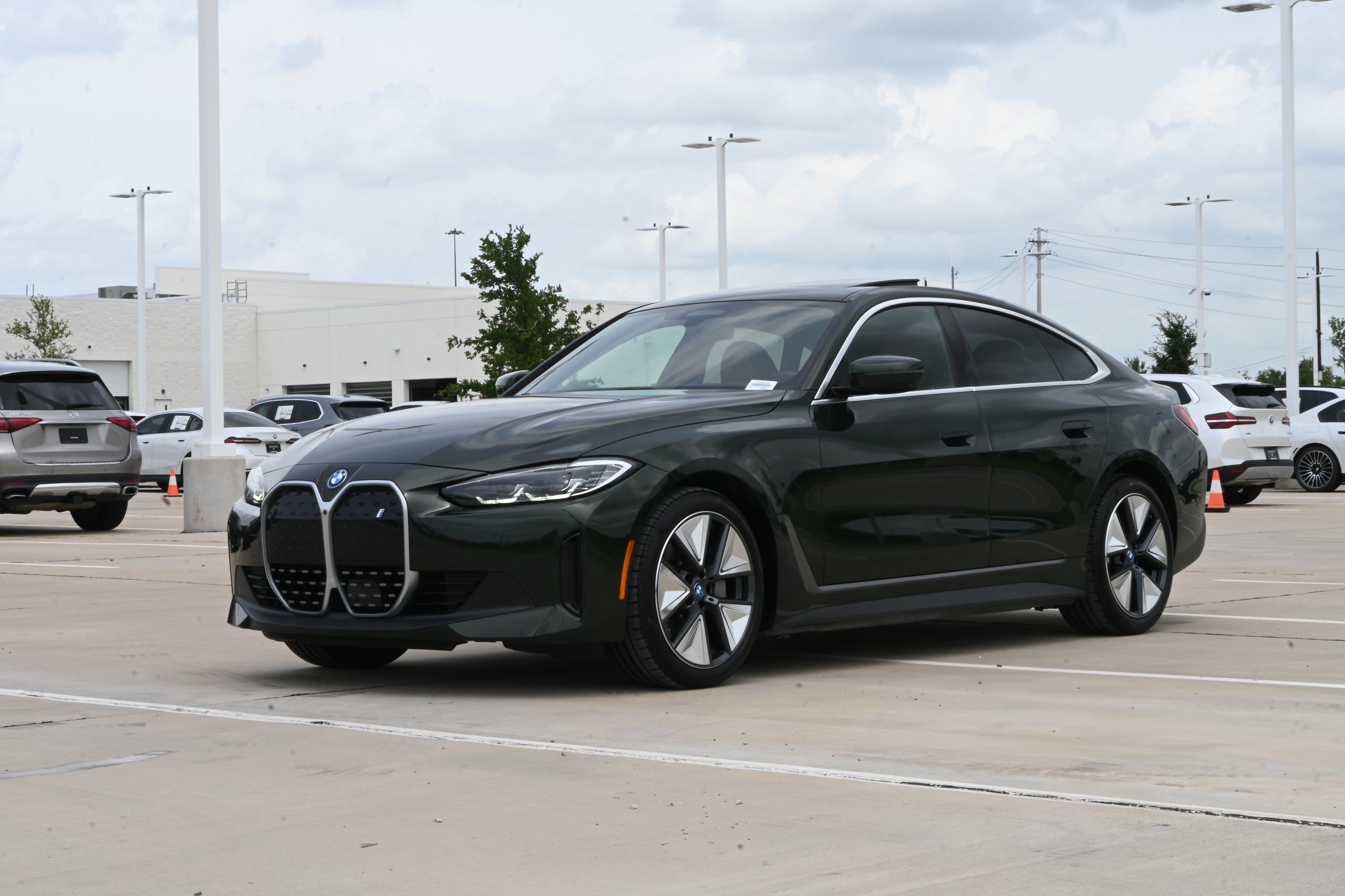 Certified 2023 BMW i4 eDrive35 RWD image 5